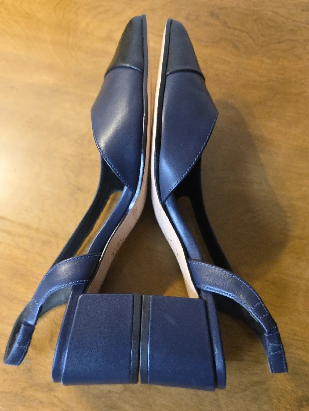 Bernardo Leather Navy Pointed Toe Slingback Low Block Heels L7.5 R7 *****